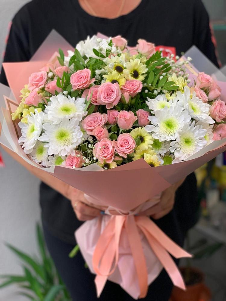 Букет цветов из: Розы и Хризантемы в Краснохолм