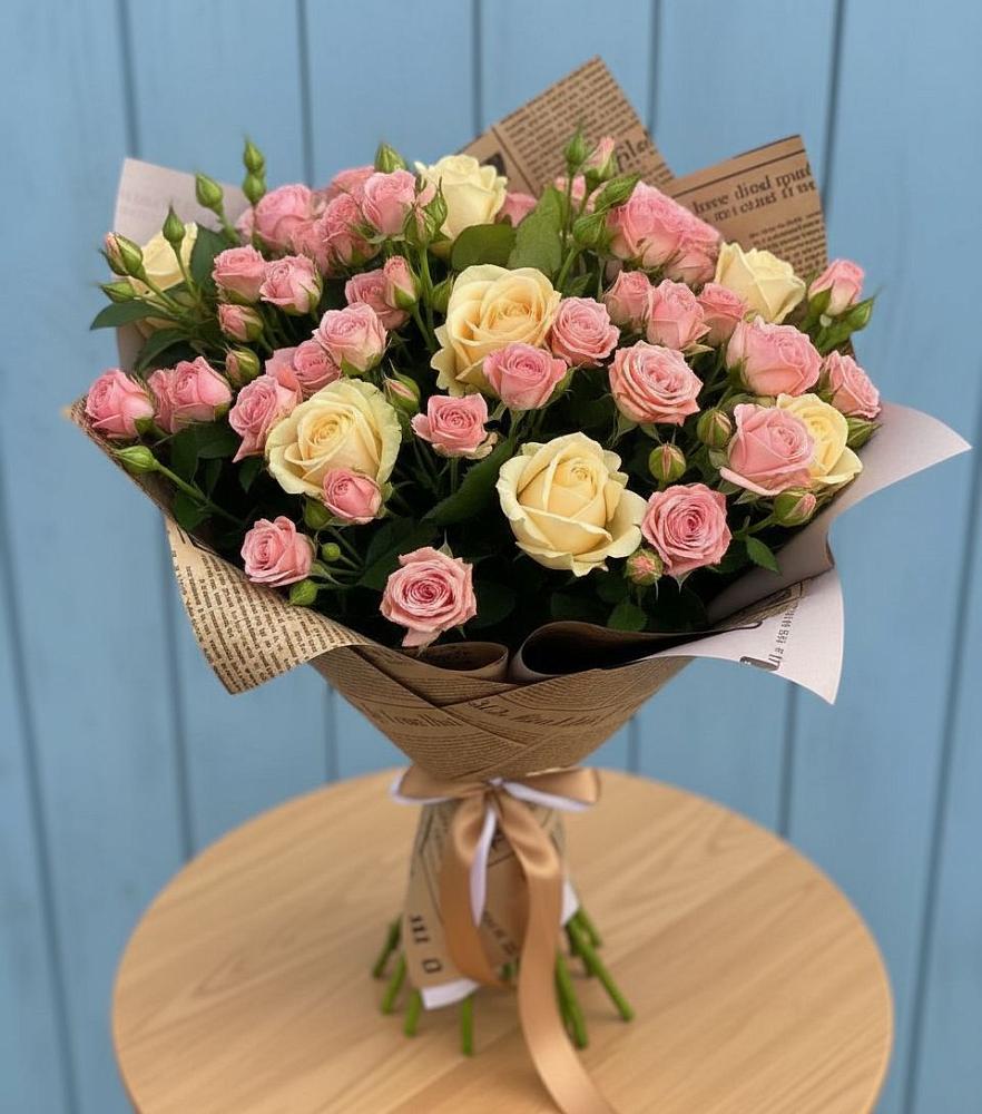 Букет цветов из: Розы в Краснохолм