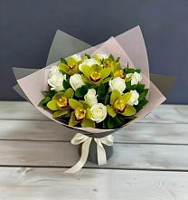 Букет цветов из:  Орхидеи и Розы в Краснохолм