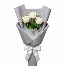 Букет 3 белые розы в Краснохолм