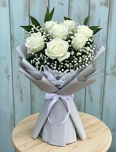 Букет цветов из:  Розы в Краснохолм