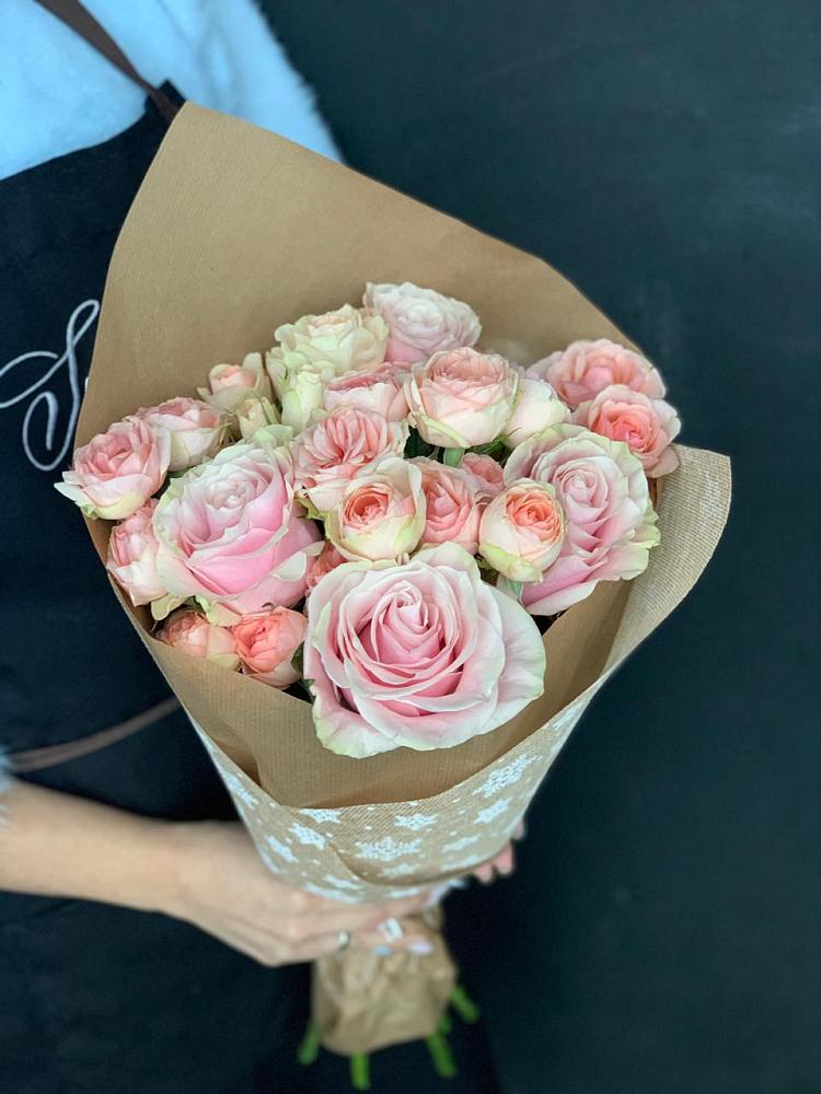 Букет цветов из: Хризантемы и Розы в Краснохолм