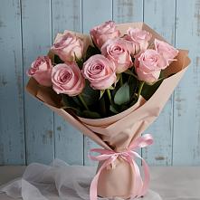 Букет цветов из:  Розы в Краснохолм