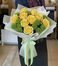 Букет цветов из:  Хризантемы и Розы в Краснохолм