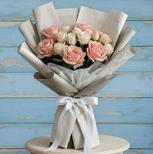 Букет цветов из:  Розы в Краснохолм