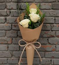 Букет цветов из:  Розы в Краснохолм