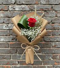 Букет цветов из:  Розы в Краснохолм
