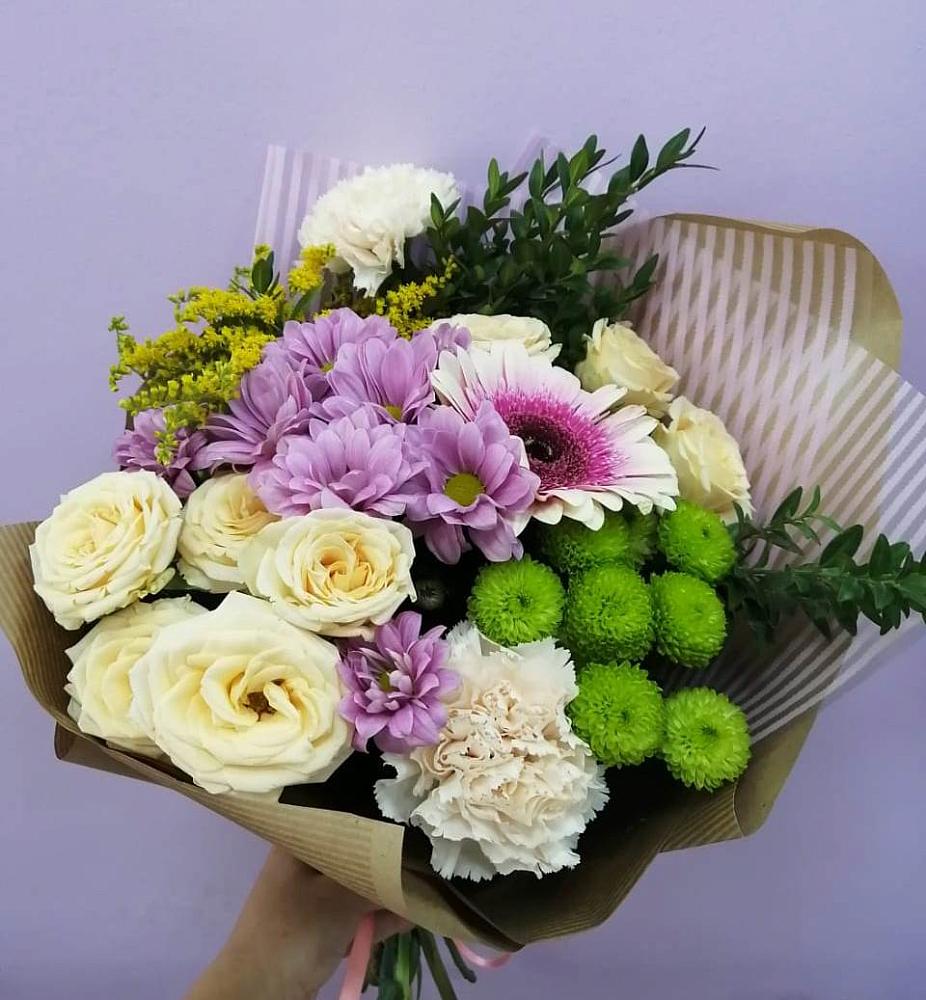 Букет цветов из: Хризантемы, Розы, Гвоздики и Герберы в Краснохолм