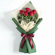 Букет цветов из:  Розы в Краснохолм