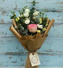 Букет цветов из:  Розы и Лизиантусы #REPLACE_PRED# Краснохолм