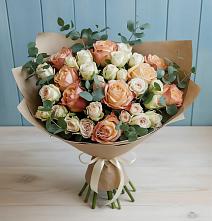 Букет цветов из:  Альстромерии и Розы в Краснохолм