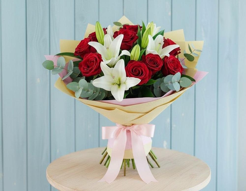Букет цветов из: Лилии и Розы в Краснохолм